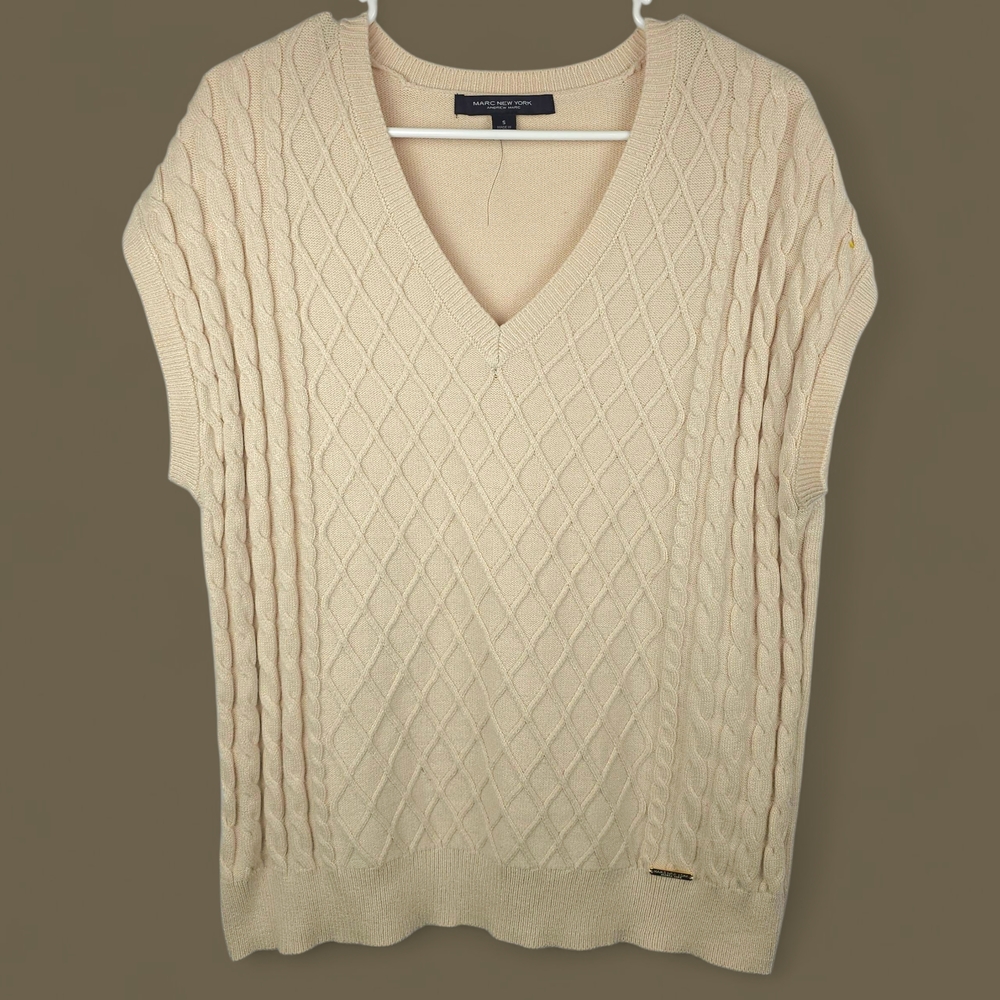NWT MARC NEW YORK Preppy Cable Knit Sweater Vest V-Neck S Cream